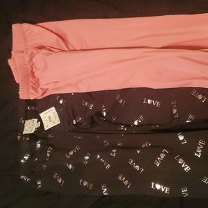 Set of leggings new with tag.